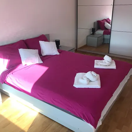 Tara Jagodina, Ima Free Parking U Garazi Jagodina