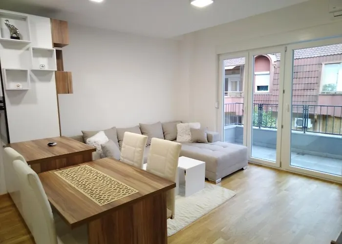 Tara Jagodina, Ima Free Parking U Garazi Jagodina