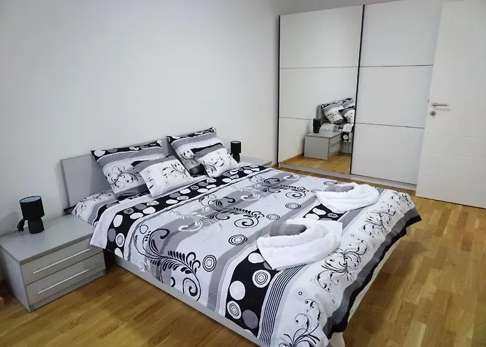 Tara Jagodina, Ima Free Parking U Garazi Jagodina