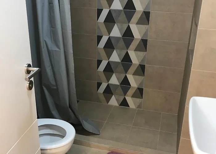 Tara Jagodina, Ima Free Parking U Garazi Διαμέρισμα