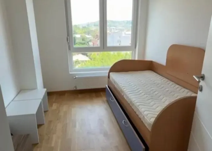 Tara Jagodina, Ima Free Parking U Garazi Διαμέρισμα Jagodina