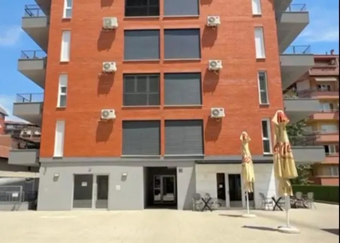 Tara Jagodina, Ima Free Parking U Garazi Διαμέρισμα